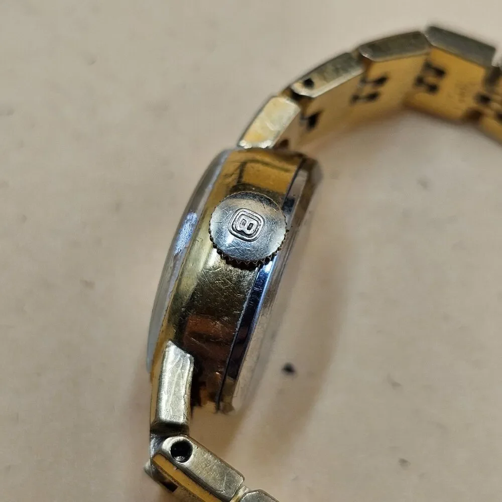 Benrus 1176-318 21 Jewel Gold Tone Vintage Ladies Cocktail Watch Runs Great